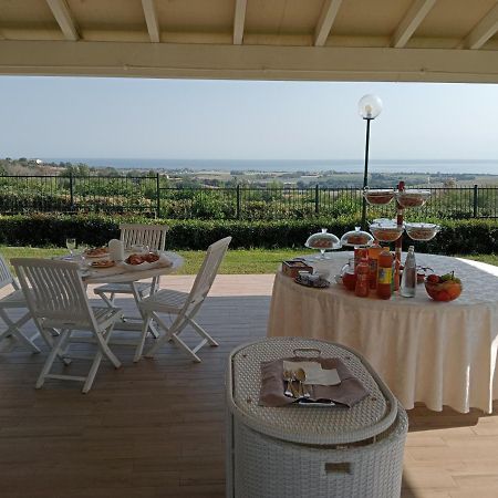 Country House Resort Villa Giardino Degli Eventi 法诺 外观 照片