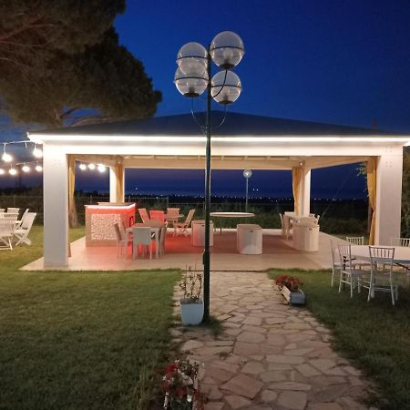 Country House Resort Villa Giardino Degli Eventi 法诺 外观 照片