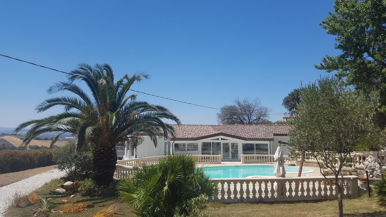 Country House Resort Villa Giardino Degli Eventi 法诺 外观 照片