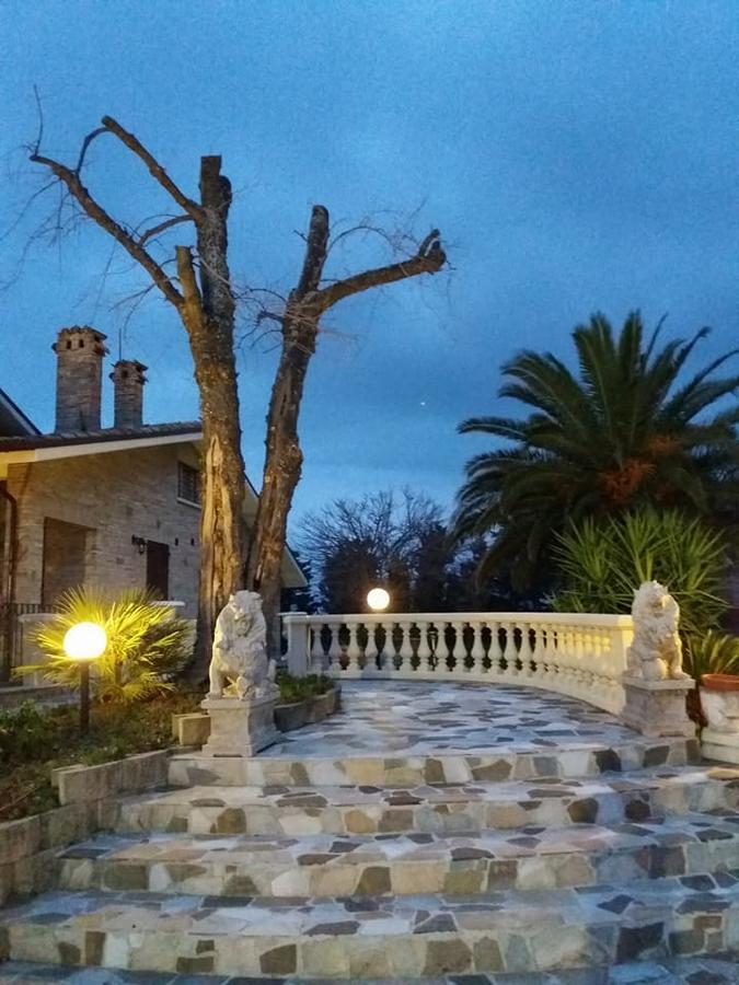 Country House Resort Villa Giardino Degli Eventi 法诺 外观 照片