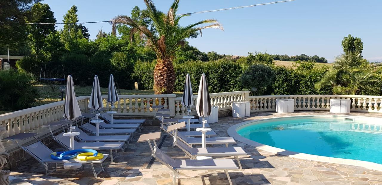 Country House Resort Villa Giardino Degli Eventi 法诺 外观 照片