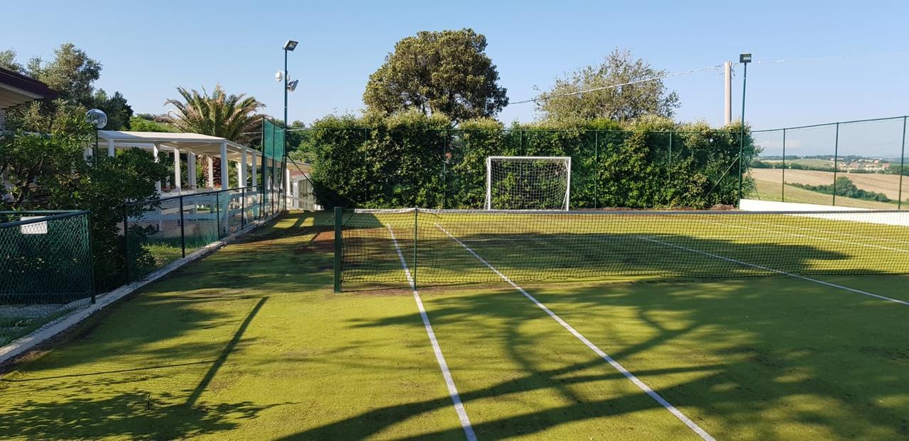 Country House Resort Villa Giardino Degli Eventi 法诺 外观 照片